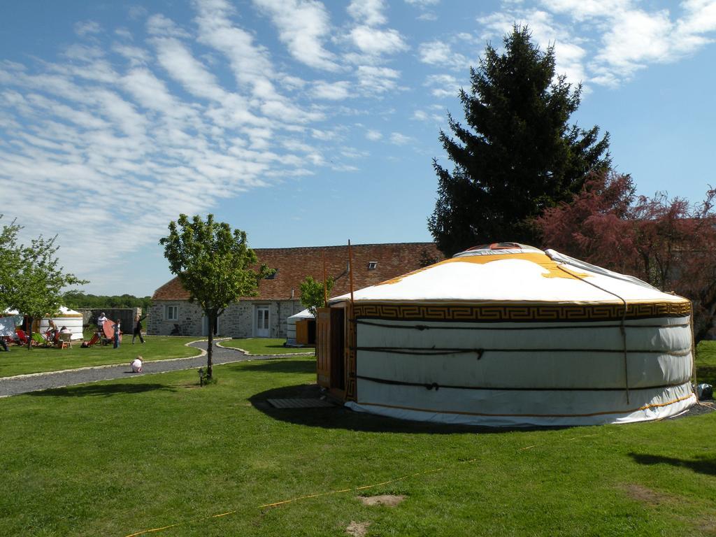 Yourte Nomade-Lodge Les Ecrennes Екстер'єр фото